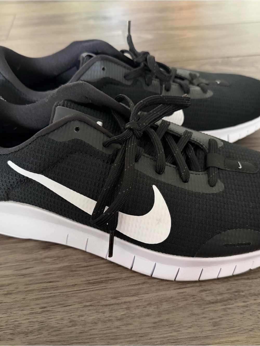 Nike Black & White Men’s Training Sneakers